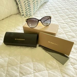 Burberry BE4216 Sunglasses